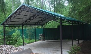 Кирпичный